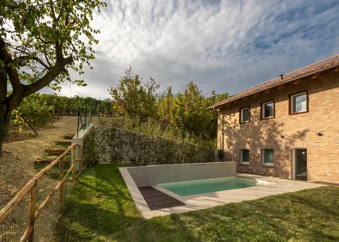 Borgo Roggeri - Nelle Langhe *