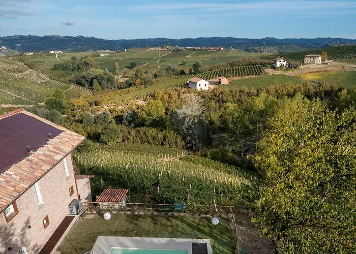 Borgo Roggeri - Nelle Langhe * La Morra